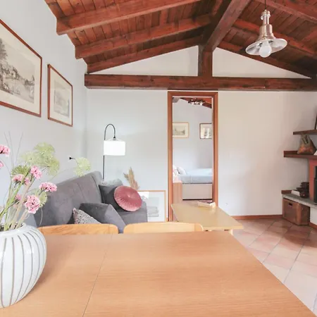 Appartement Sanziana *